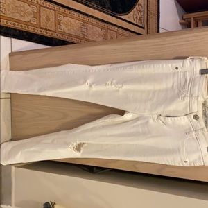 ABERCROMBIE / HIGH RISE WHITE DENIM